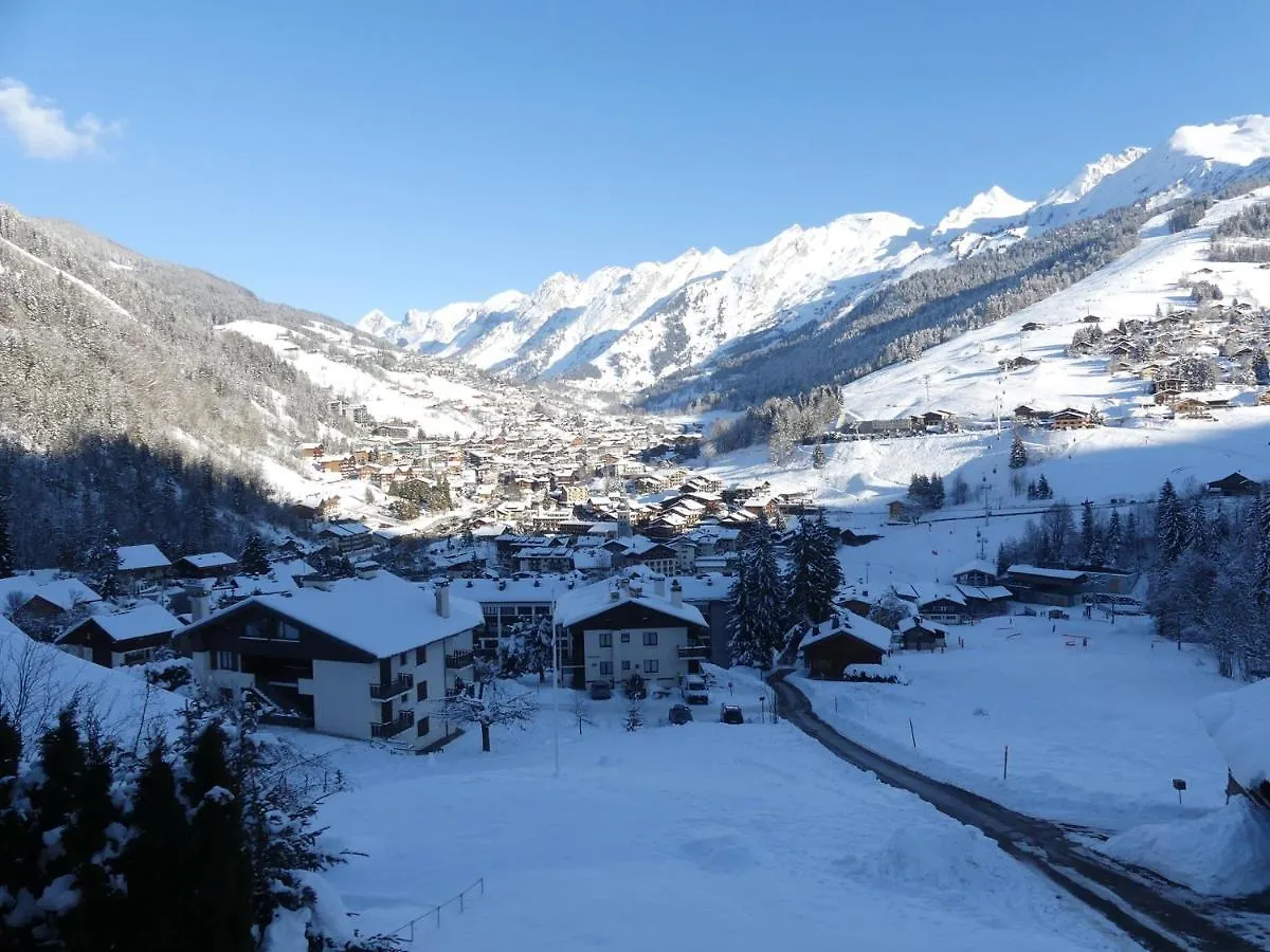 Apartment Chantoiseau 2 - 5 Pieces Skis Aux Pieds La Clusaz France